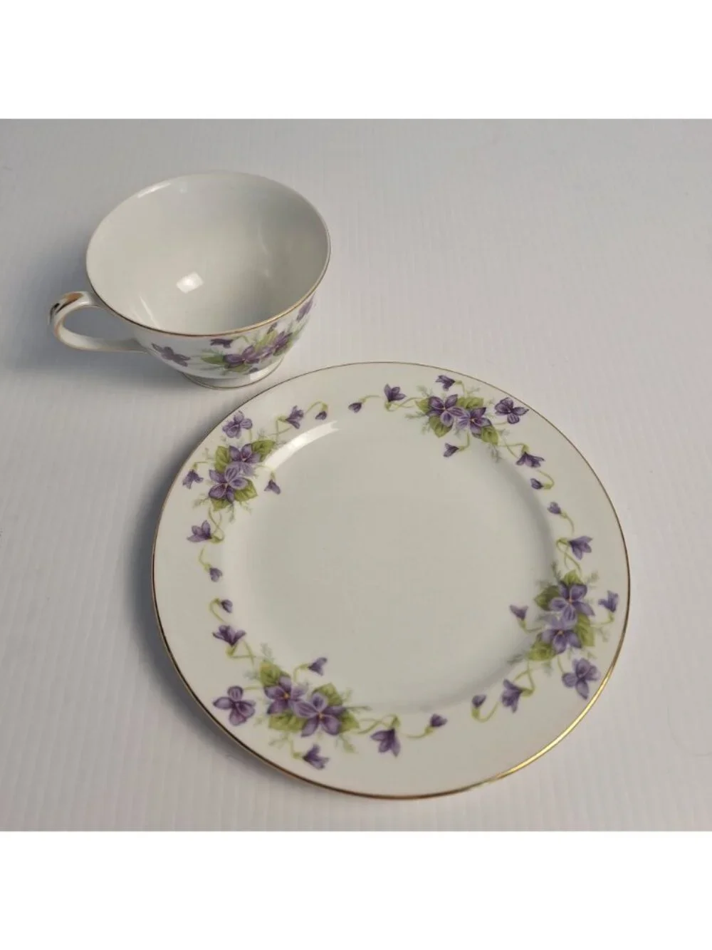 VINTAGE WENTWORTH CHINA JAPAN PURPLE FLORAL GOLD TRIM CUP AND SAUCER SET VIOLA